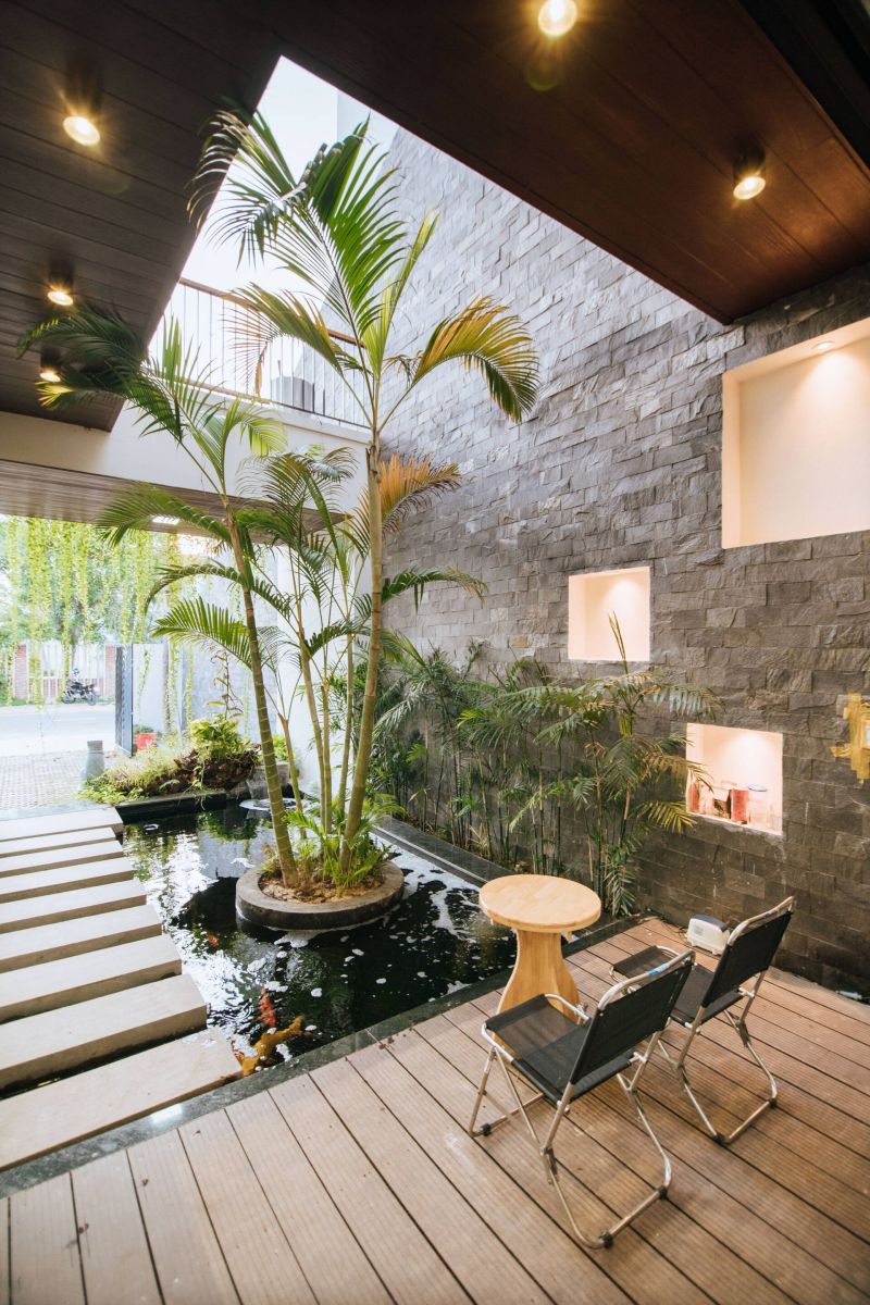 Mẫu hồ koi sân vườn nhà phố đẹp